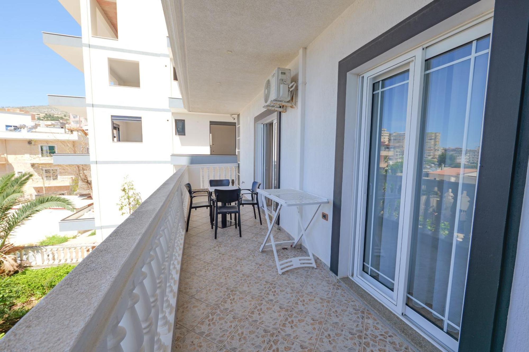 Villa Xika Sarandë エクステリア 写真
