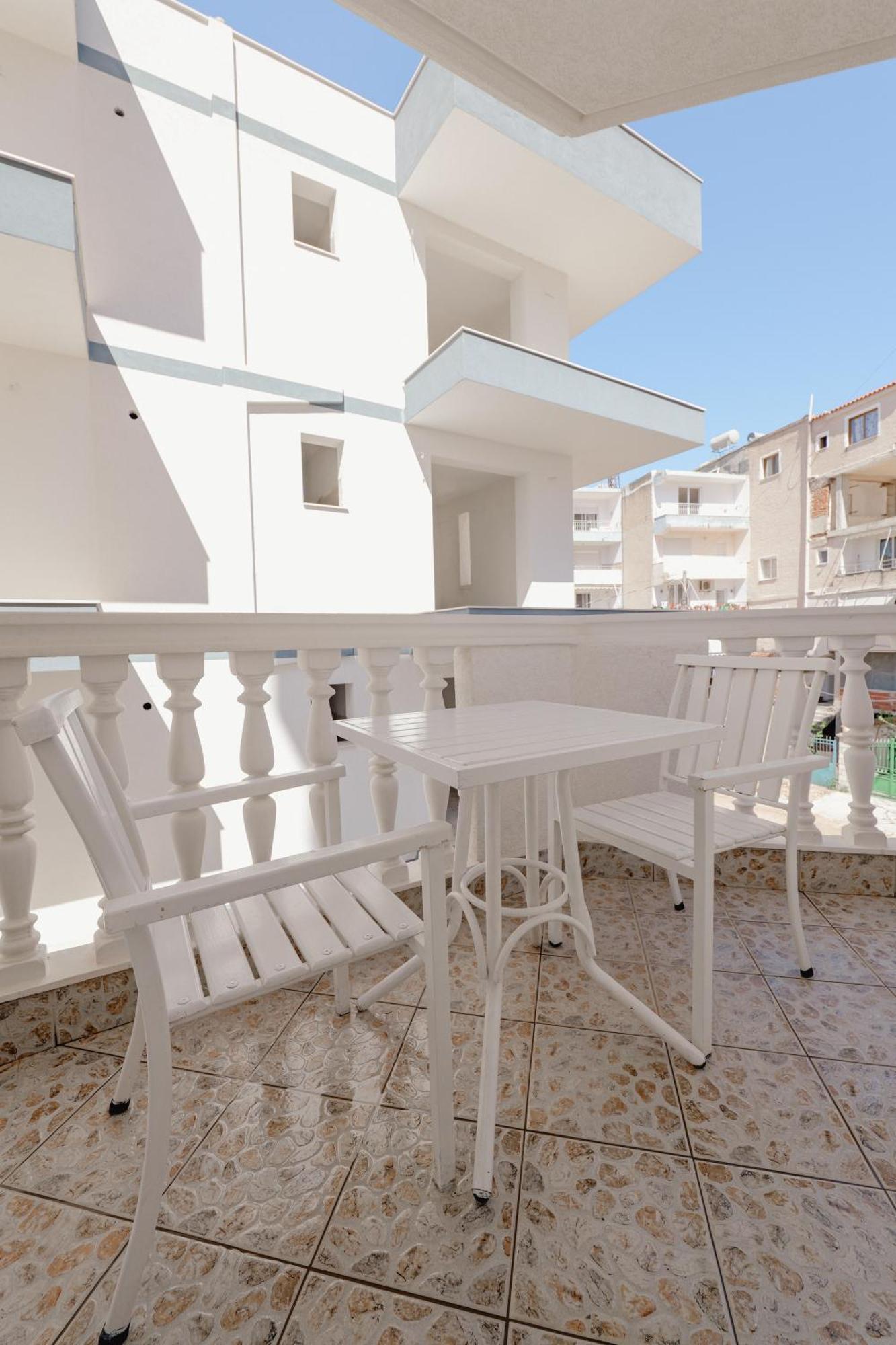 Villa Xika Sarandë エクステリア 写真