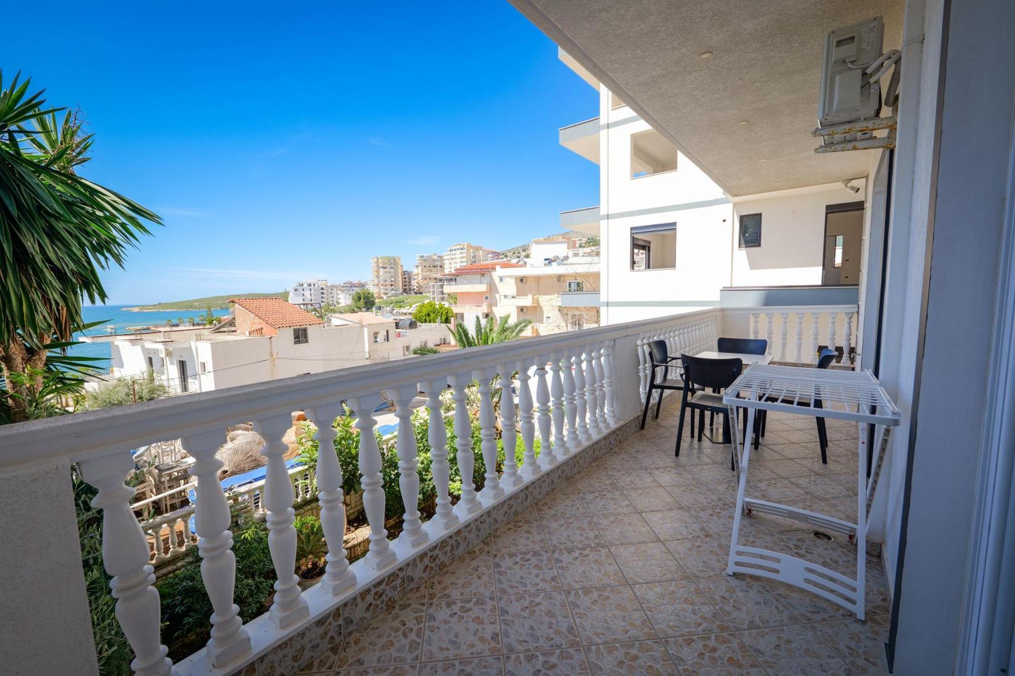 Villa Xika Sarandë エクステリア 写真