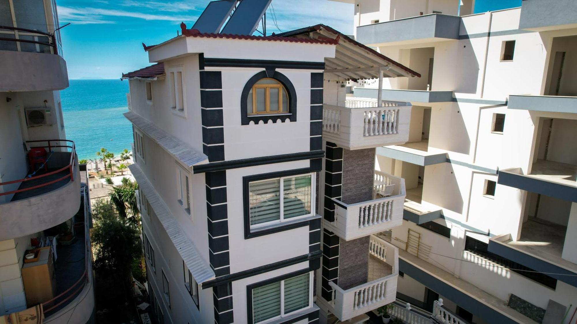 Villa Xika Sarandë エクステリア 写真