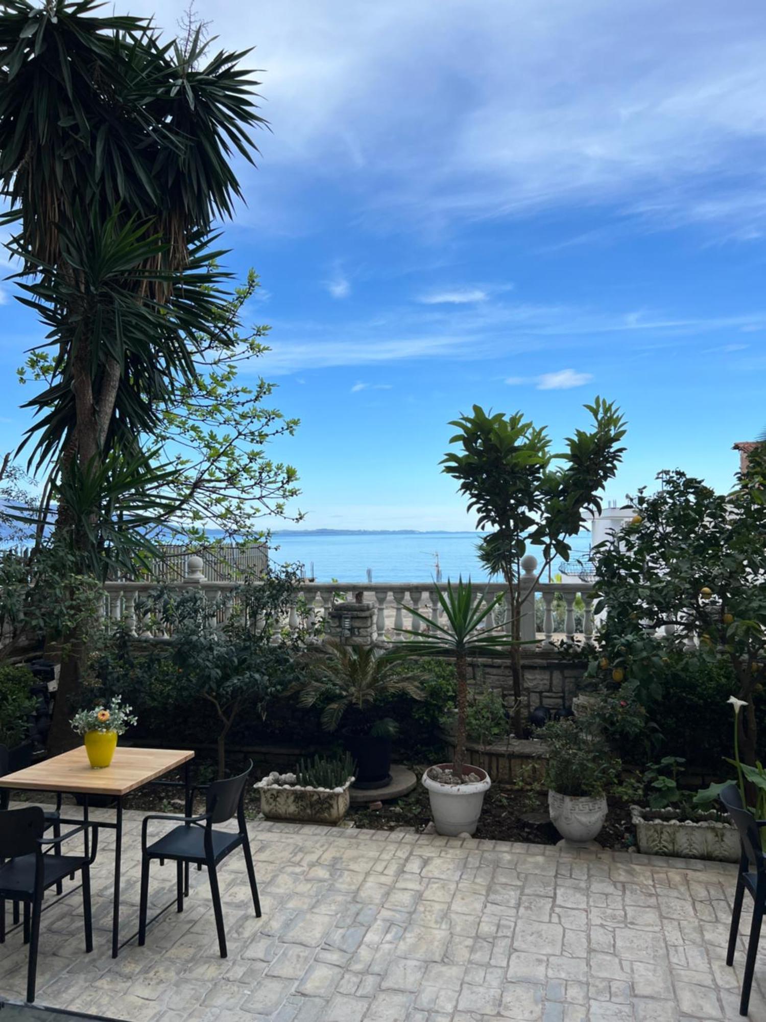 Villa Xika Sarandë エクステリア 写真
