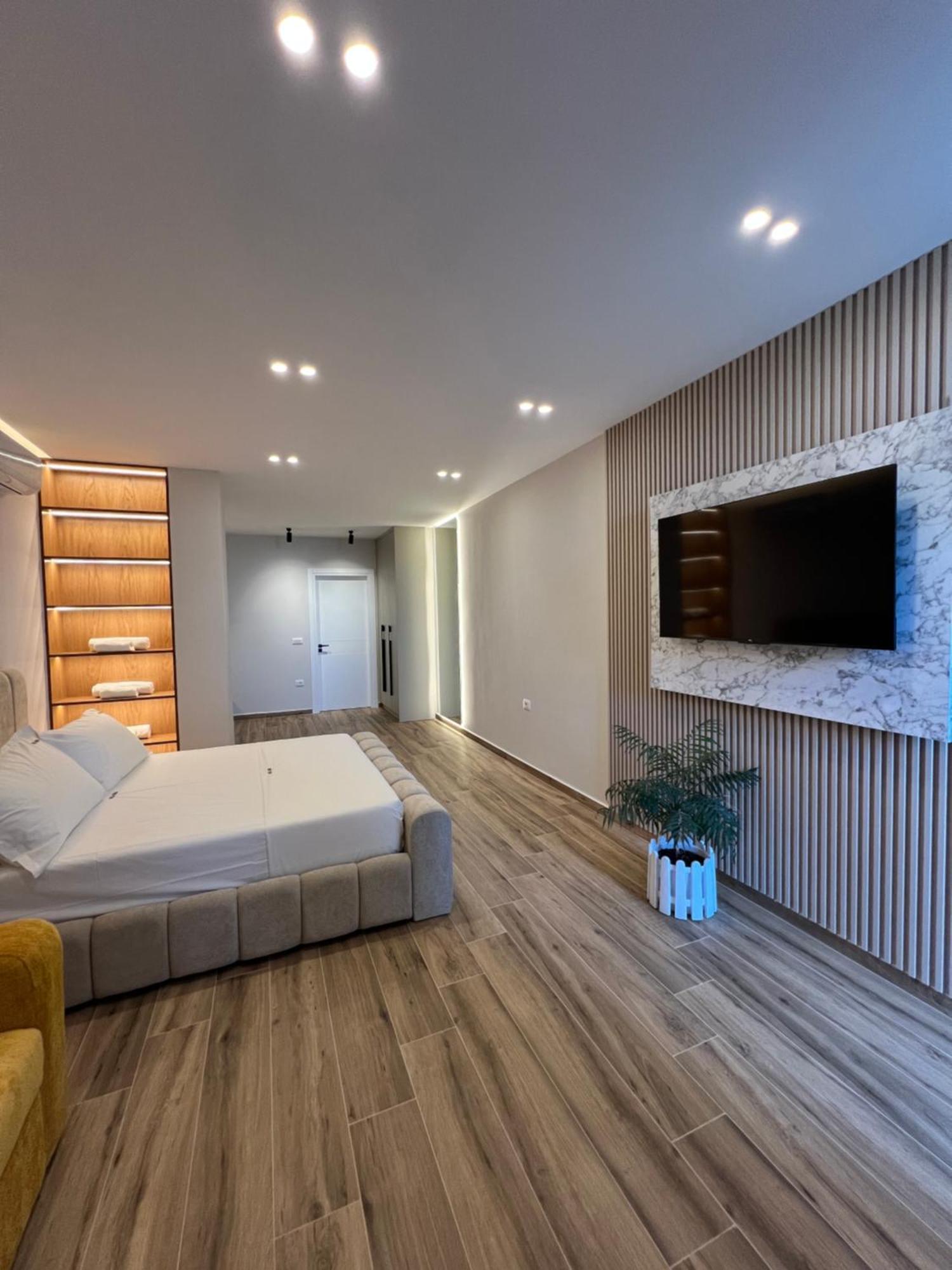 Villa Xika Sarandë エクステリア 写真