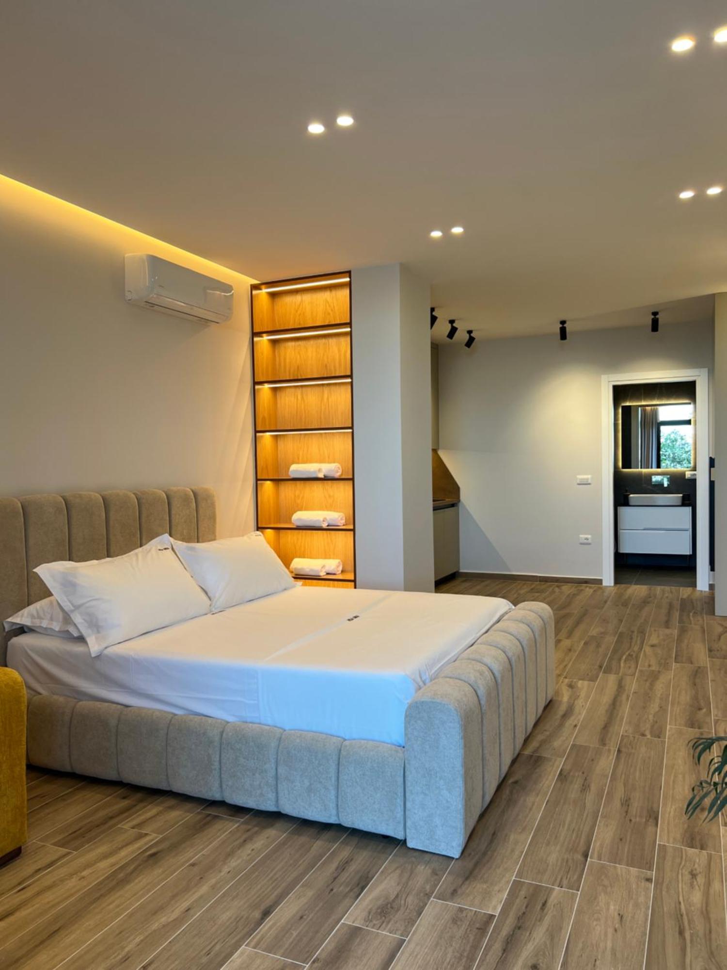 Villa Xika Sarandë エクステリア 写真
