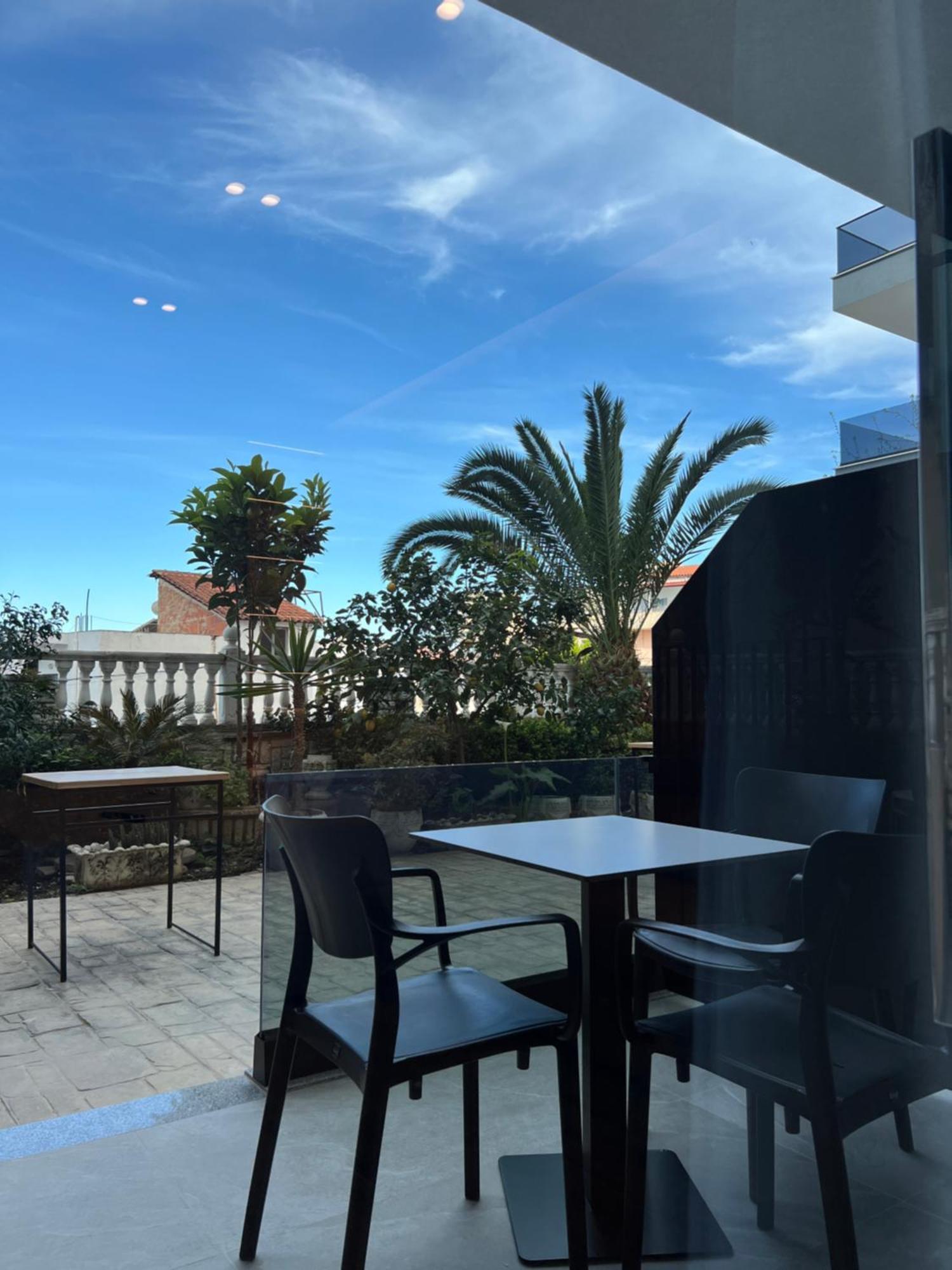 Villa Xika Sarandë エクステリア 写真