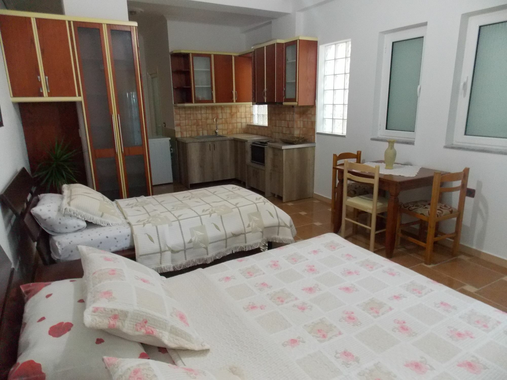Villa Xika Sarandë エクステリア 写真